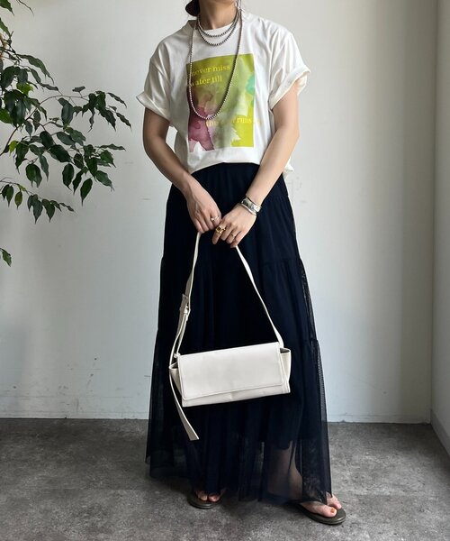 DouDou(ドゥドゥ)の「【WEB限定】ロゴペイントTEE(Tシャツ/カットソー・レディース・ブラック/オフホワイト・FREE)」の3枚目の写真
