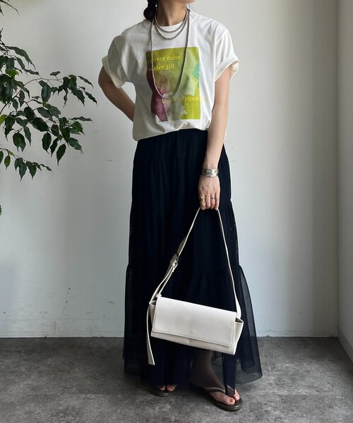 DouDou(ドゥドゥ)の「【WEB限定】ロゴペイントTEE(Tシャツ/カットソー・レディース・ブラック/オフホワイト・FREE)」の6枚目の写真
