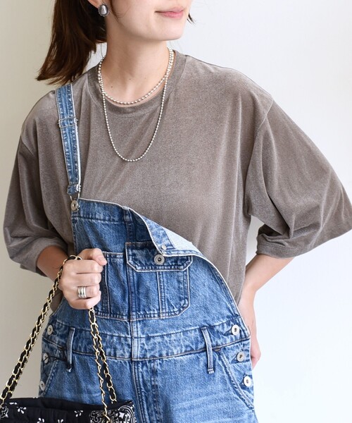 SHIPS（シップス）の「〈手洗い可能〉シアー トリコット ポリエステル ベロア 五分袖 ワイド TEE（Tシャツ/カットソー・レディース・ダークグレー/オフホワイト/ピンク/ネイビー・ONE SIZE）」の3枚目の写真