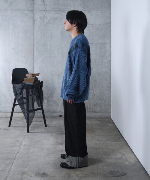 Confirm(コンファーム)の「ダメージ スプレー加工 ニット プルオーバー ユニセックス(ニット/セーター・メンズ・ブルー/チャコールグレー/グレー/ワインレッド・L/M)」の21枚目の写真