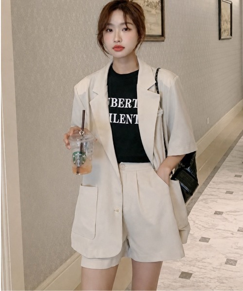 LETee(レティー)の「さらっと羽織るだけで旬コーデ完成!大人カジュアルなサマージャケットセットアップ(セットアップ・レディース・グリーン/ベージュ/ブラック・FREE)」の17枚目の写真