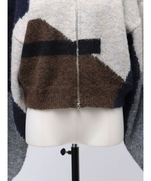 VEQUM(VEQUM)の「【VEQUM】JACQUARD PATTERN KNIT(ニット/セーター・レディース・アイボリー/ブラウン・FREE)」の11枚目の写真
