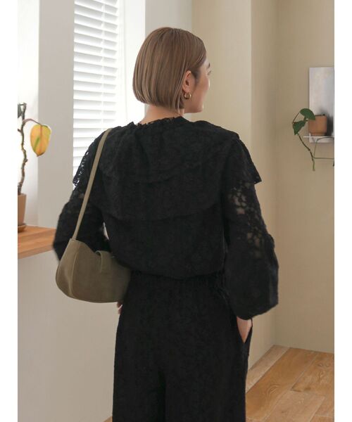 Ungrid(アングリッド)の「フリルデザインロンパース(つなぎ/オールインワン・レディース・オフホワイト/ブラック/ブルー・FREE)」の13枚目の写真