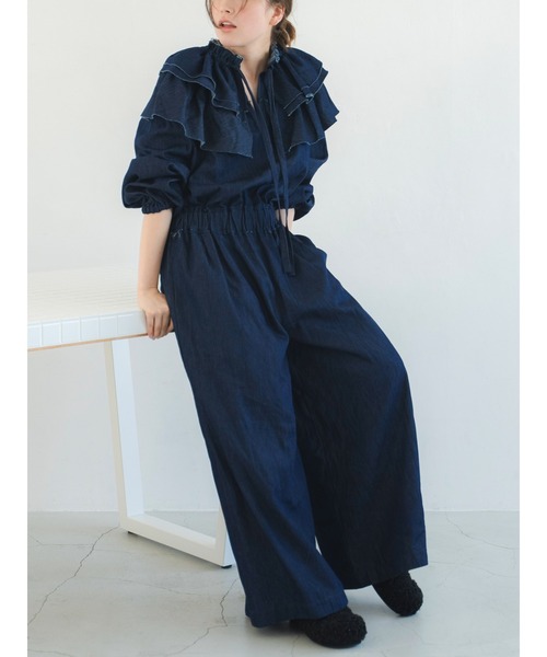 Ungrid(アングリッド)の「フリルデザインロンパース(つなぎ/オールインワン・レディース・オフホワイト/ブラック/ブルー・FREE)」の3枚目の写真