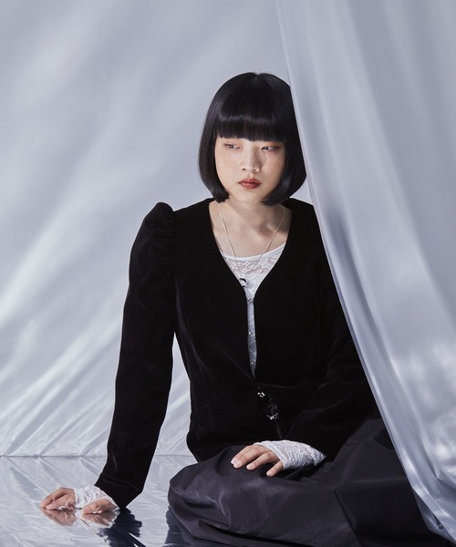 クラシカルベロアパフスリーブジャケット LA BELLE ETUDEクラシカルベロアパフスリーブジャケット - メルカリ