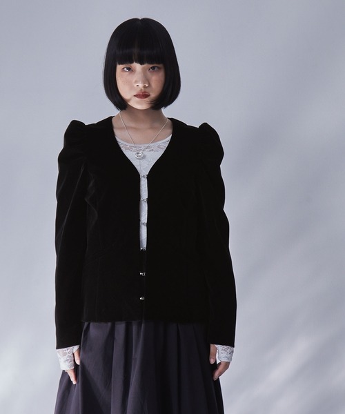 パフスリーブベロアジャケット（ノーカラージャケット）｜ELUNIS