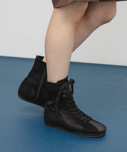 KBF（ケイビーエフ）の「レースアップハイカットスニーカー（スニーカー・レディース・ブラック・36/37/38）」の5枚目の写真