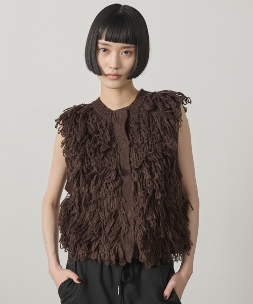 AIC.（エーアイシー）の「ループフリンジニットベスト（ベスト・レディース・ピンクベージュ/ブラウン・FREE）」の2枚目の写真