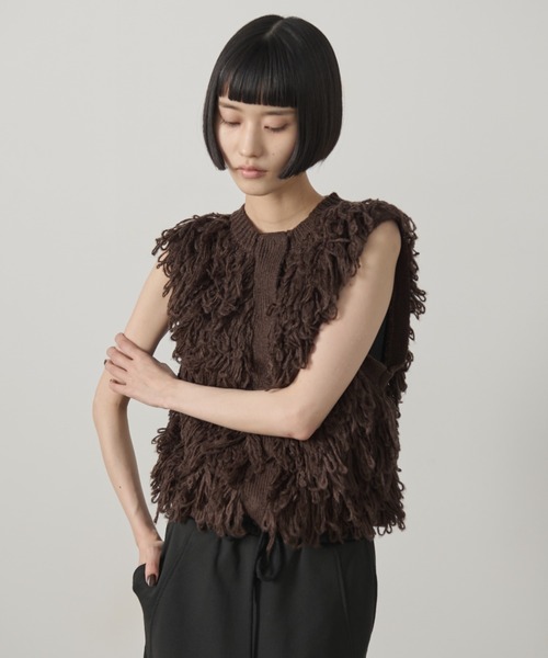 AIC.（エーアイシー）の「ループフリンジニットベスト（ベスト・レディース・ピンクベージュ/ブラウン・FREE）」の15枚目の写真