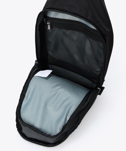 Columbia（コロンビア）の「撥水 Columbia／グレートスモーキーガーデン ボディバッグL 10L ワンショルダー／コロンビア（ボディバッグ/ウエストポーチ・レディース・ベージュ/ブルーグリーン/ブラック・ONE SIZE）」の22枚目の写真