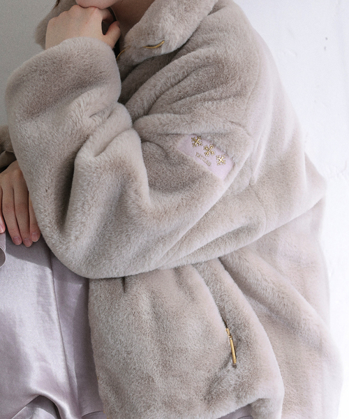 La TOTALITE（ラトータリテ）の「TATRAS/タトラス BARBRA ファーブルゾン（その他アウター・レディース・チャコールグレー/ブラウン/ピンク・38/36）」の12枚目の写真