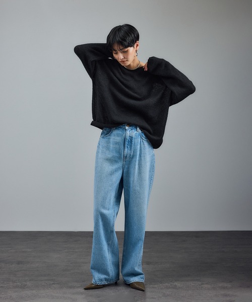 SALON adam et rope'（サロン アダム エ ロペ）の「シアーアルパカウールニットプルオーバー（ニット/セーター・レディース・ブラック/グレー/オフホワイト/サックスブルー・FREE）」の5枚目の写真