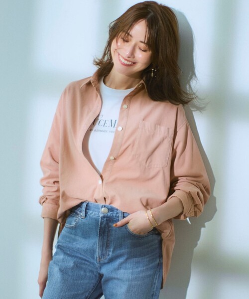 23区 S(ニジュウサンクチイサイサイズ)の「コットン コーデュロイ シャツ(シャツ/ブラウス・レディース・ダルブルー系/ピンク系/ライトグレー系/ホワイト系・32)」の4枚目の写真