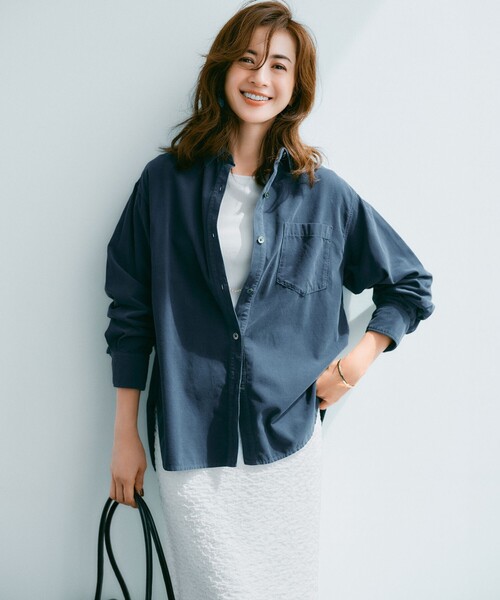 23区 S(ニジュウサンクチイサイサイズ)の「コットン コーデュロイ シャツ(シャツ/ブラウス・レディース・ダルブルー系/ピンク系/ライトグレー系/ホワイト系・32)」の9枚目の写真