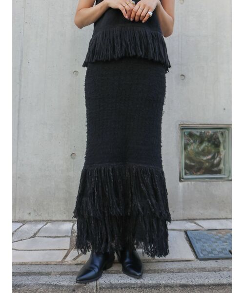 Ungrid(アングリッド)の「フリンジニットスカート(スカート・レディース・ブラック/アイボリー・FREE)」の3枚目の写真