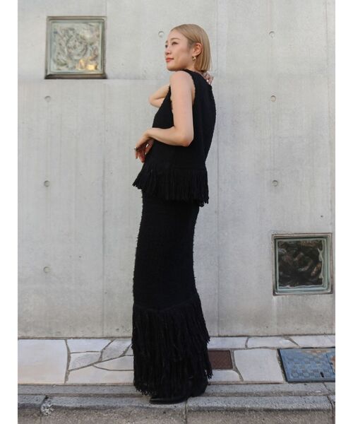 Ungrid(アングリッド)の「フリンジニットスカート(スカート・レディース・ブラック/アイボリー・FREE)」の7枚目の写真