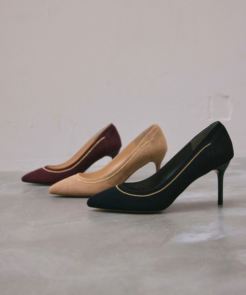 SEVEN TWELVE THIRTY（セヴントゥエルヴサーティー）の「Lovely Walk チェーンアクセントパンプス（パンプス・レディース・ブラック/ダークブラウン/ベージュ/ボルドー・22cm/22.5cm/23cm/23.5cm/24cm/24.5cm）」の5枚目の写真