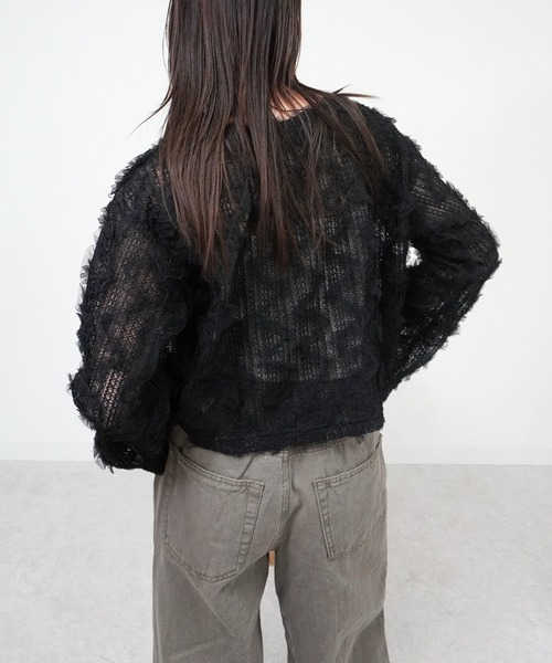 gossara(ゴサラ)の「【透け感を楽しむ】フリルメッシュクロップドプルオーバー(シャツ/ブラウス・レディース・アイボリー/ブラック・FREE)」の7枚目の写真