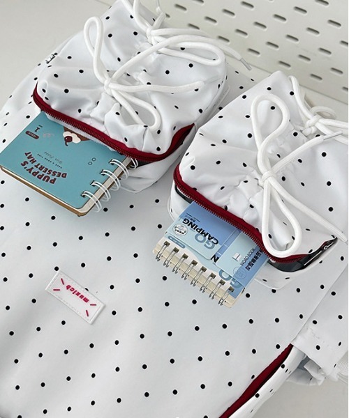gossip!ロサンゼルス(ゴシップロサンゼルス)の「ポイント柄 リボンデザイン多ポケット バックパック/A4対応大容量 Y2K(バックパック/リュック・レディース・ブラック/ホワイト・FREE)」の20枚目の写真