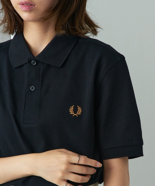 FRED PERRY(フレッドペリー)の「【FRED PERRY】THE FRED PERRY SHIRT M6000(ポロシャツ・レディース・ネイビー/ダークインディゴブルー/ブラック/オフホワイト/ネイビー系1/ブラック系1/バーガンディー・XS/XL/L/M/S)」の4枚目の写真