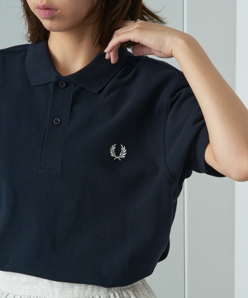 FRED PERRY(フレッドペリー)の「【FRED PERRY】THE FRED PERRY SHIRT M6000(ポロシャツ・レディース・ネイビー/ダークインディゴブルー/ブラック/オフホワイト/ネイビー系1/ブラック系1/バーガンディー・XS/XL/L/M/S)」の1枚目の写真