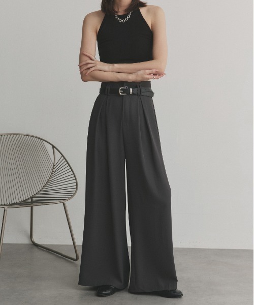 ad thie（アドティエ）の「フロントタック ワイドスラックス（スラックス・レディース・グレー/ブラック/アイボリー・FREE）」の5枚目の写真