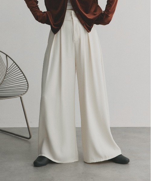 ad thie（アドティエ）の「フロントタック ワイドスラックス（スラックス・レディース・グレー/ブラック/アイボリー・FREE）」の21枚目の写真