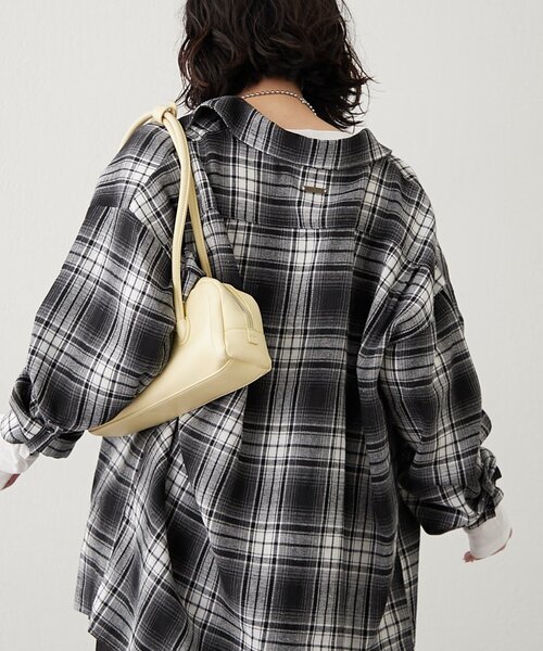 NUNIFE(ユニフィー)の「【NUNIFE】BIGチェックシャツ(シャツ/ブラウス・レディース・グレー/ブルー/ブラック/ブラウン・FREE)」の16枚目の写真