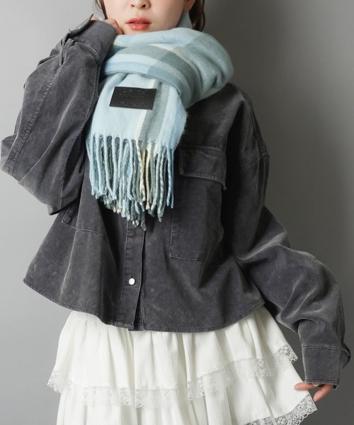 SPINNS（スピンズ）の「スタイルUP★ヴィンテージ加工ショートシャツ/ケミカル（シャツ/ブラウス・レディース・グレー/キャメル/チャコール・ONESIZE）」の2枚目の写真