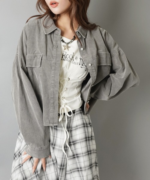 SPINNS（スピンズ）の「スタイルUP★ヴィンテージ加工ショートシャツ/ケミカル（シャツ/ブラウス・レディース・グレー/キャメル/チャコール・ONESIZE）」の20枚目の写真