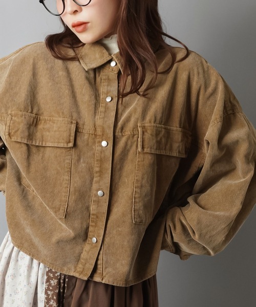 SPINNS（スピンズ）の「スタイルUP★ヴィンテージ加工ショートシャツ/ケミカル（シャツ/ブラウス・レディース・グレー/キャメル/チャコール・ONESIZE）」の6枚目の写真