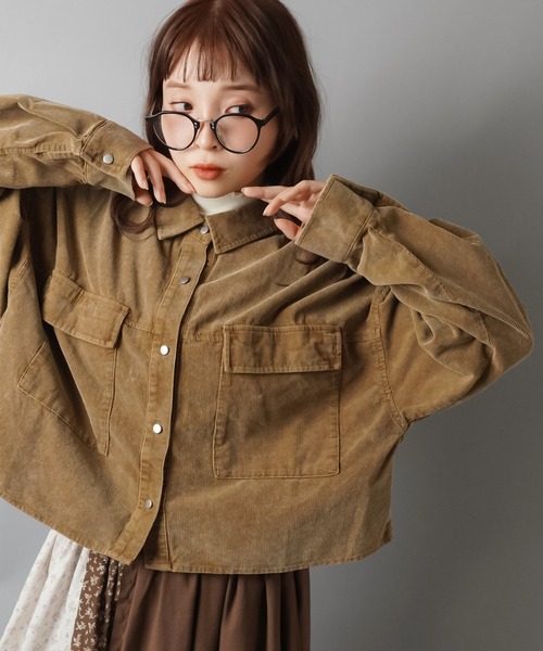 SPINNS（スピンズ）の「スタイルUP★ヴィンテージ加工ショートシャツ/ケミカル（シャツ/ブラウス・レディース・グレー/キャメル/チャコール・ONESIZE）」の7枚目の写真