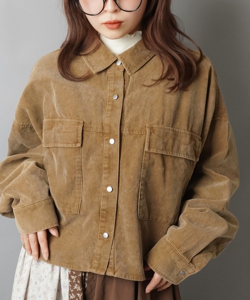 SPINNS（スピンズ）の「スタイルUP★ヴィンテージ加工ショートシャツ/ケミカル（シャツ/ブラウス・レディース・グレー/キャメル/チャコール・ONESIZE）」の5枚目の写真