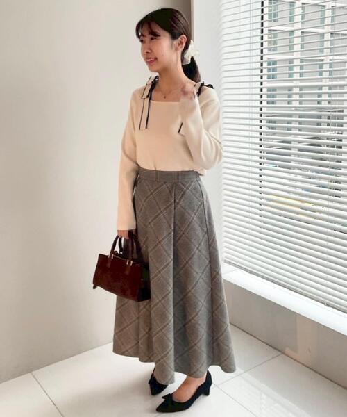 couture brooch（クチュールブローチ）の「【着映え・フェミニン・高見え】配色リボン総針ニットトップス（ニット/セーター・レディース・ブラウン系その他/ブラック/アイボリー・38/36/42）」の11枚目の写真