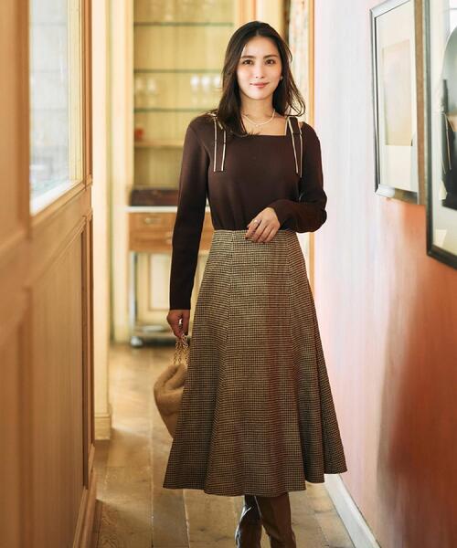 couture brooch(クチュールブローチ)の「【着映え・フェミニン・高見え】配色リボン総針ニットトップス(ニット/セーター・レディース・ブラウン系その他/ブラック/アイボリー・38/36/42)」の11枚目の写真