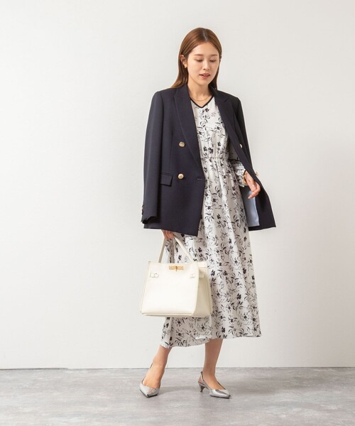 NOLLEY’S Sophi（ノーリーズソフィ）の「ウォッシャブルジョーゼットVネックギャザーワンピース（ワンピース・レディース・ホワイト系その他2/ネイビー・36/38）」の15枚目の写真