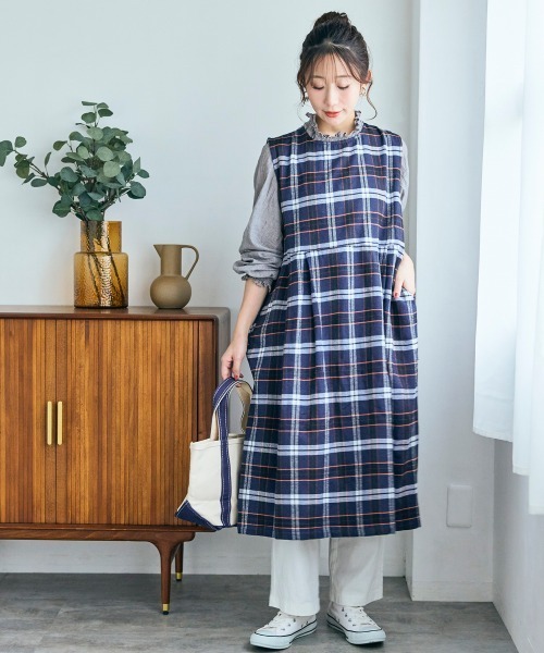 SMILE LAND（スマイルランド）の「＜大きいサイズ＞起毛チェックフレンチスリーブジャンパースカート（ジャンパースカート・レディース・イエロー系/ブラック系/ネイビー系・L/LL/3L/4L/5L）」の8枚目の写真