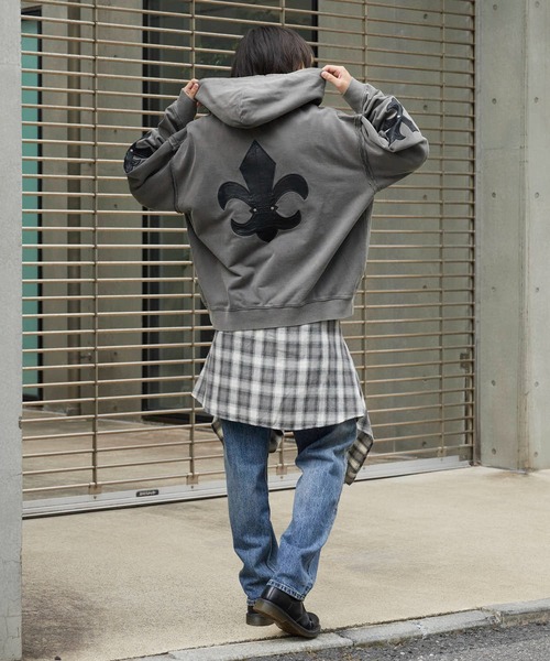 SUPPLIER(サプライヤー)の「SUPPLIER/サプライヤー Fleur Leather Patch hoodie フーディー スウェット トレーナー(パーカー・メンズ・ブラック/ベージュ・M/L/XL)」の21枚目の写真
