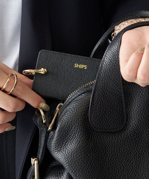 WEB限定】SHIPS:【SAFFIANO LEATHER】シャックル 2トーン キーケース