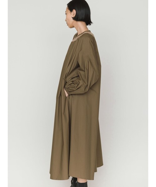 MIDIUMISOLID（ミディウミソリッド）の「MIDIUMISOLID for Ladies ボリュームワンピース（ワンピース・レディース・ベージュ/カーキ/ブラック・FREE）」の12枚目の写真
