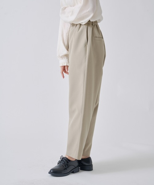 Kelen(ケレン)の「「KELEN / ケレン」テーパードトラウザー(その他パンツ・レディース・ブラック/サックスブルー/オフホワイト/ベージュ・S/M)」の22枚目の写真