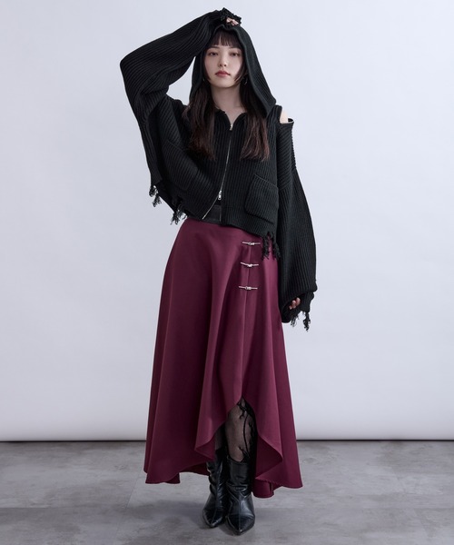 Ellno de Mavie(エルノデメヴィ)の「ショルダージップダメージニットフーディ(パーカー・レディース・パープル/ブラック・FREE)」の4枚目の写真