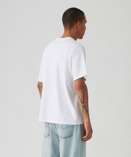 Levi's(リーバイス)の「Levi's/リーバイス LEVI’S(R) x NEW ORDER CEREMONY Tシャツ(Tシャツ/カットソー・メンズ・ホワイト・L/M/S/XL/XS)」の2枚目の写真
