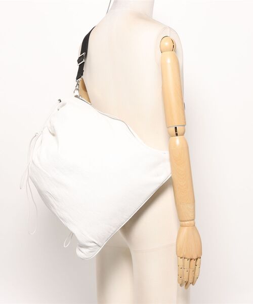 YIE YIE(イエイエ)の「YIE YIE/イエイエ/EDEN BAG(ハンドバッグ・レディース・ホワイト・F)」の5枚目の写真