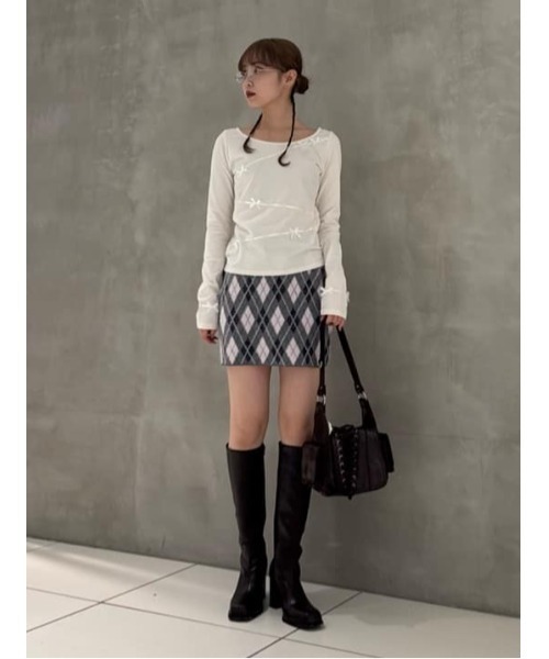 SLY（スライ）の「SWITCHING CUT TOPS スウィッチング カット トップス 秋服 冬服（Tシャツ/カットソー・レディース・ブラック/ネイビー/アイボリー・FREE）」の16枚目の写真