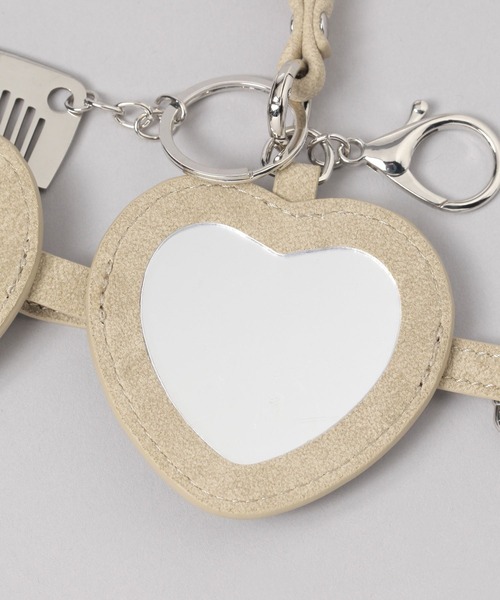 JEANASIS（ジーナシス）の「ミラー&クシチャーム/603977（キーホルダー・レディース・ブラウン/レッド/ベージュ/ブラック・FREE）」の15枚目の写真