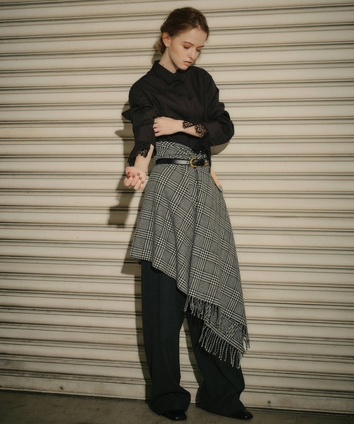 LE CIEL BLEU(ルシェルブルー)の「オーバーサイズウールスカーフ / Oversized Wool Scarf(ストール/ショール・レディース・グレー・36)」の1枚目の写真