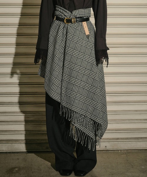 LE CIEL BLEU(ルシェルブルー)の「オーバーサイズウールスカーフ / Oversized Wool Scarf(ストール/ショール・レディース・グレー・36)」の9枚目の写真