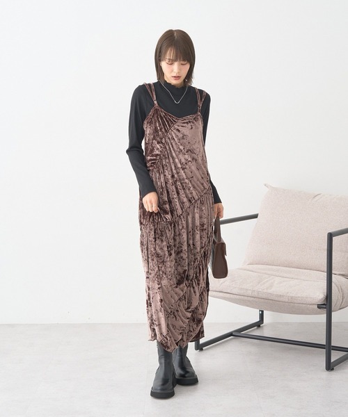 earth music&ecology(アースミュージックアンドエコロジー)の「クラッシュベロアシャーリングワンピース(ワンピース・レディース・ホワイト系その他2/ブラウン・FREE)」の10枚目の写真