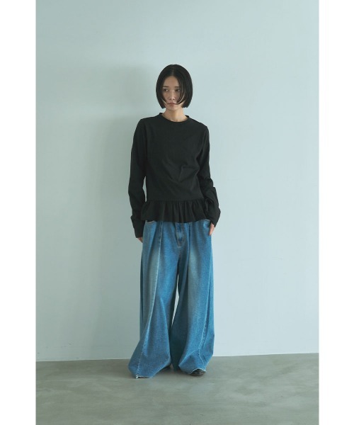 marjour（マージュール）の「HEM FRILL TEE（Tシャツ/カットソー・レディース・オフホワイト/ブラック・M）」の5枚目の写真